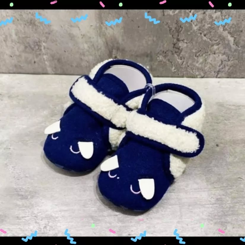 رنگ سورمه ای