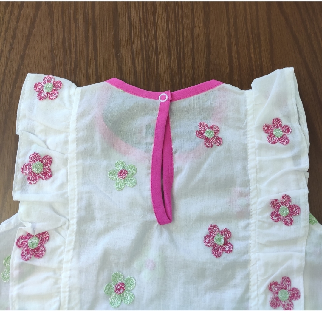 پارچه خامه دوزی . تمام چتر و گل روی پارچه گلدوزی اورجینال هست